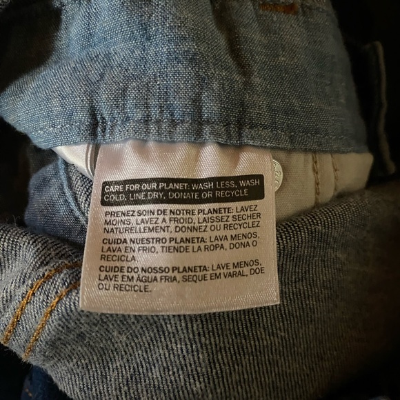 Women’s Levi’s Iconic Jumpsuit Dark Wash Blue Mechanics Overalls Utility Size S - Picture 4 of 4